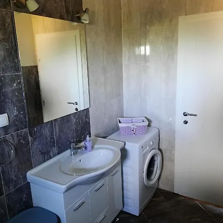 Lipic Apartman *