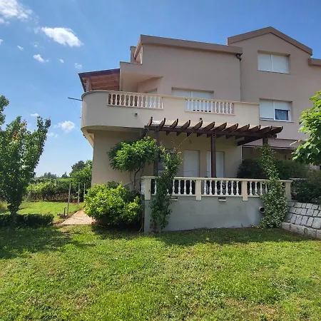 Lipic Apartman Posedarje