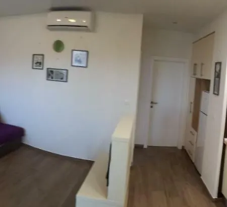 Lipic Apartment Posedarje